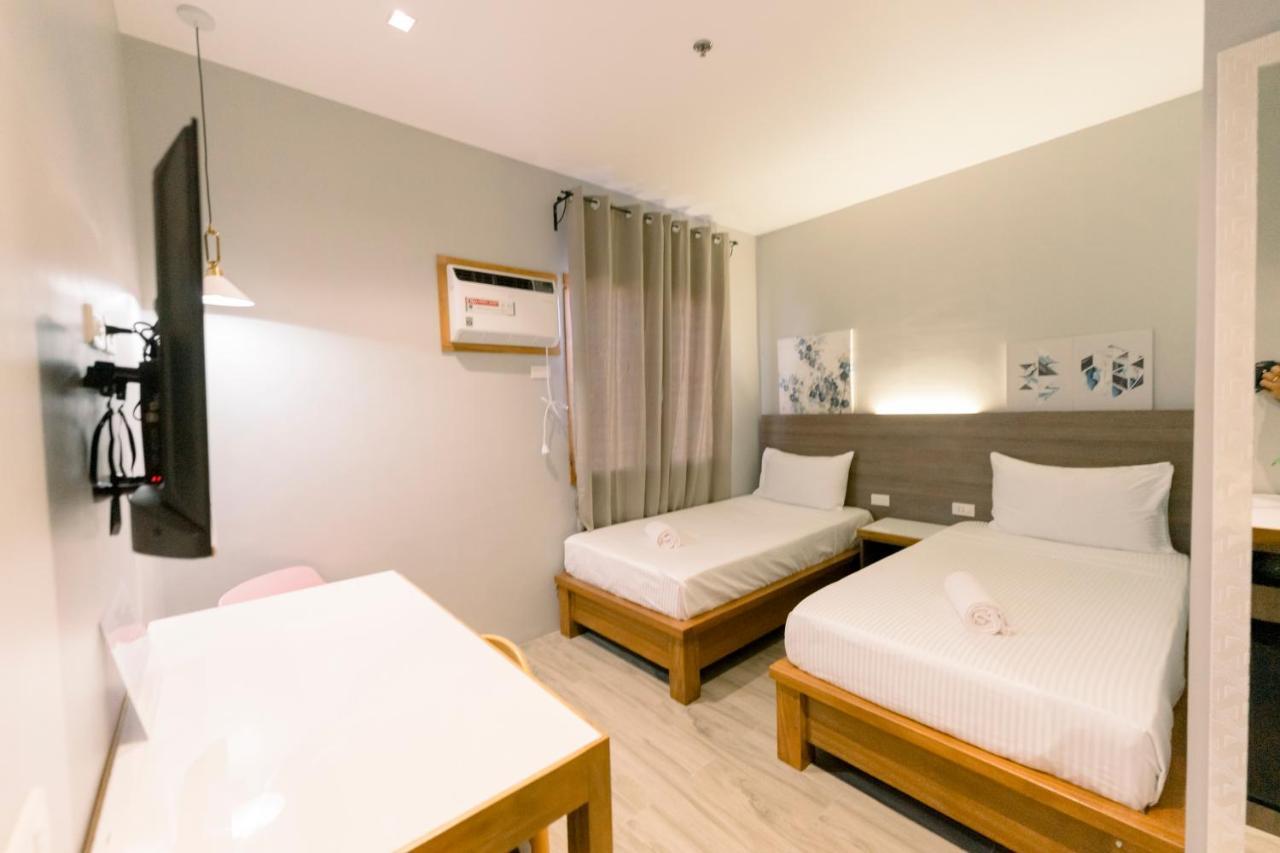 Madonna Hometel And Suites New Pandan Panabo Dış mekan fotoğraf