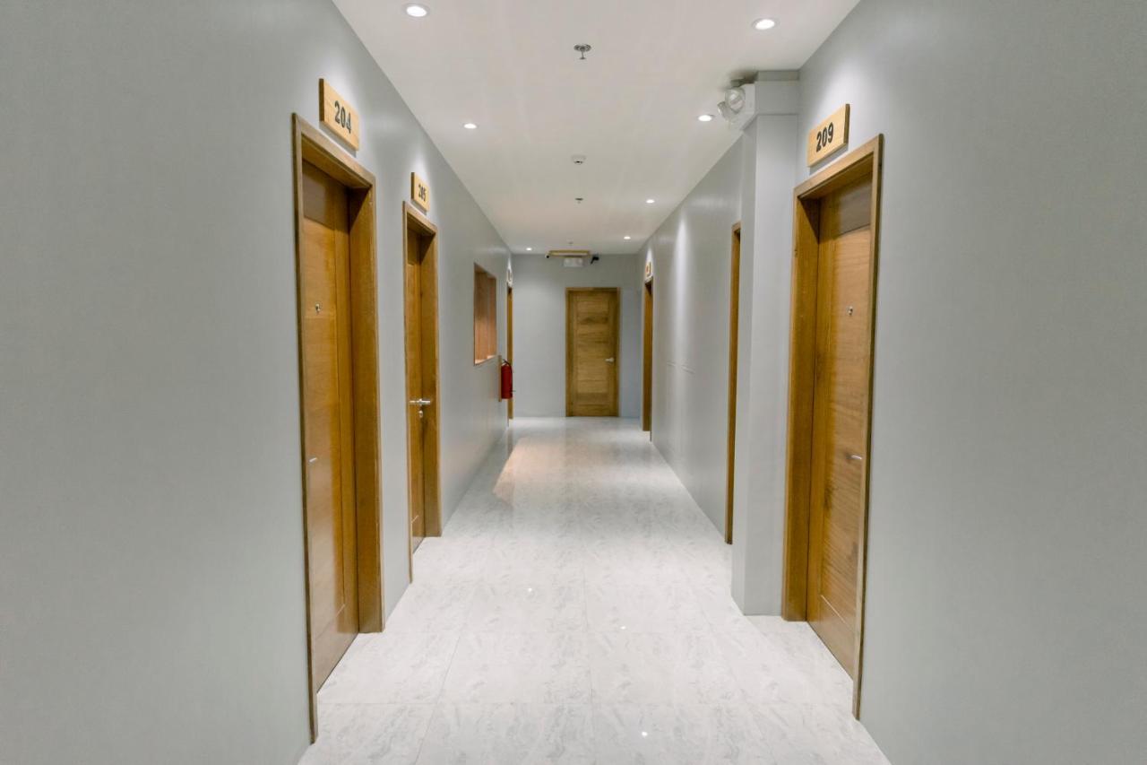 Madonna Hometel And Suites New Pandan Panabo Dış mekan fotoğraf